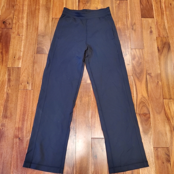 Lululemon Dojo Pant - Picture 2 of 2